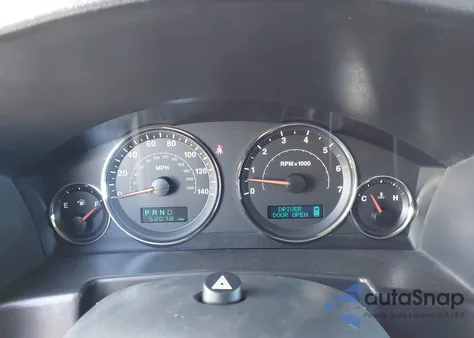 2006 Jeep Commander Limited from USA, damaged, VIN 1J8HH58N86C357645